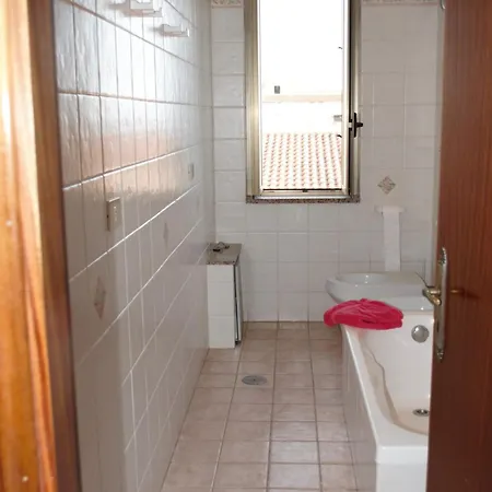 Paradiso In Riva Al Mare