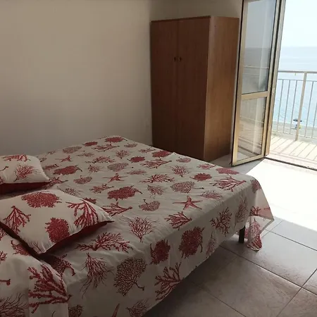 Paradiso In Riva Al Mare Apartment