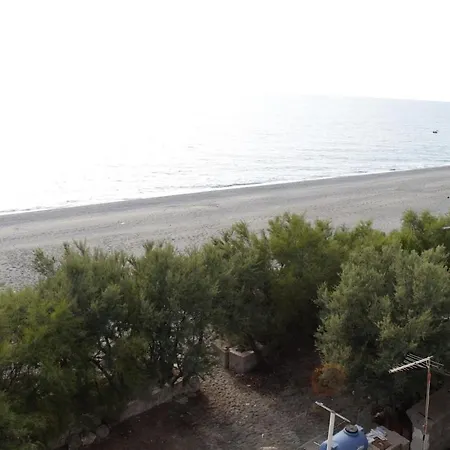 Paradiso In Riva Al Mare Apartment