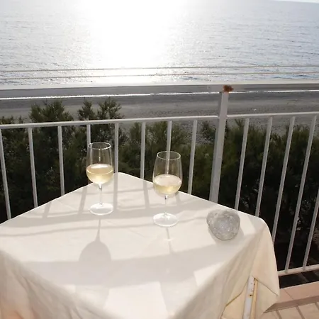 Appartamento Paradiso In Riva Al Mare *