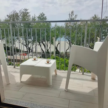 Paradiso In Riva Al Mare Apartment *