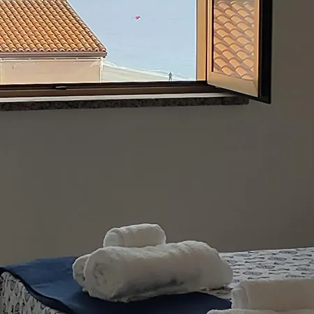 Paradiso In Riva Al Mare Apartment *