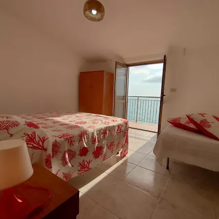 Paradiso In Riva Al Mare Appartamento Belmonte Calabro