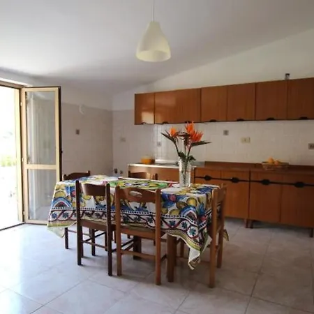 Apartment Paradiso In Riva Al Mare Belmonte Calabro