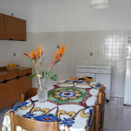 Paradiso In Riva Al Mare Belmonte Calabro