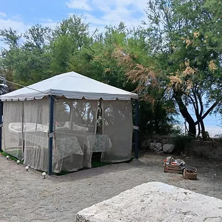 Paradiso In Riva Al Mare