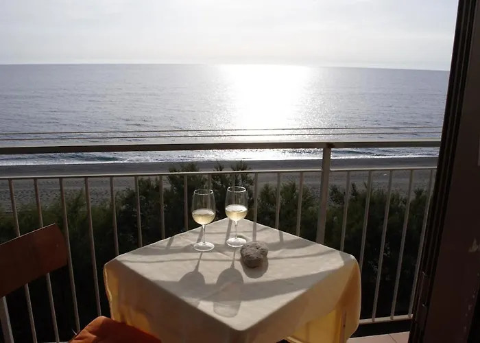 Paradiso In Riva Al Mare *