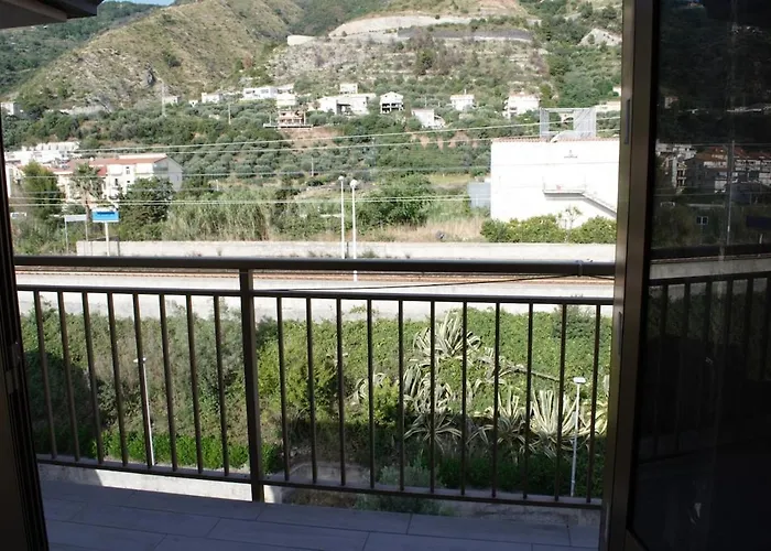 Paradiso In Riva Al Mare דירה בלמונטה קלברו