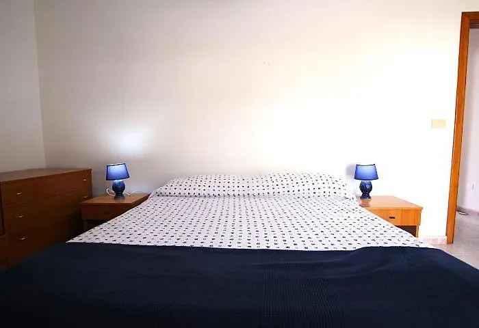 Paradiso In Riva Al Mare